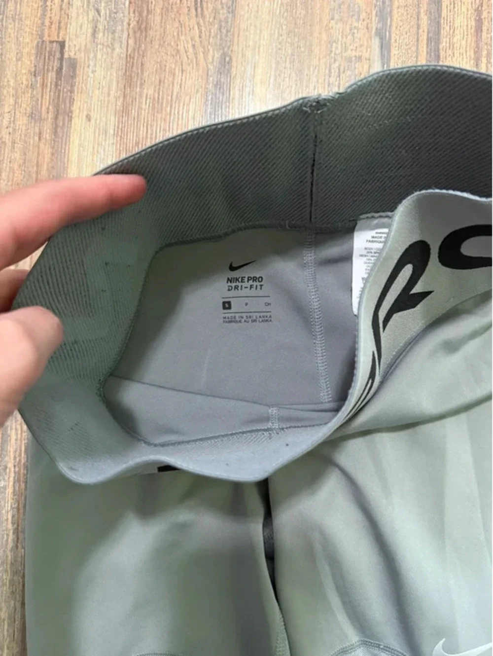 Nike Pro leggings size small